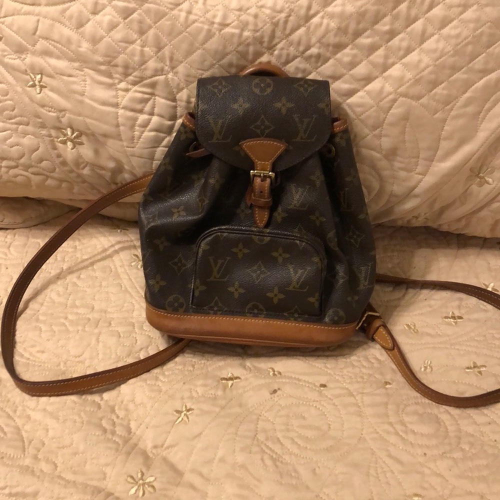 Louis Vuitton mini montsouris